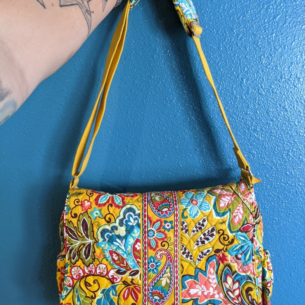 Diaper bag, comes with changing pad